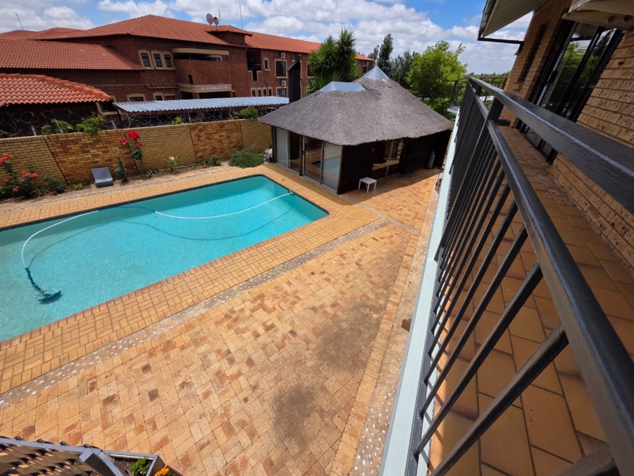 6 Bedroom Property for Sale in Dan Pienaar Free State